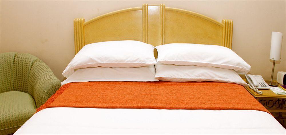 Hotel Lun Fun Манта Экстерьер фото